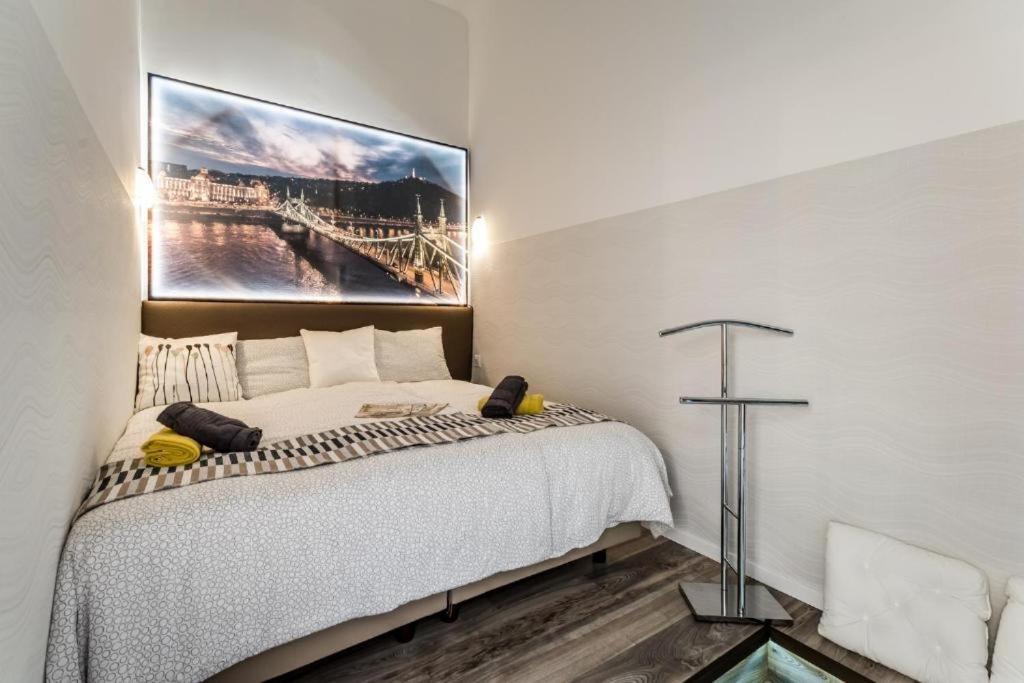 Hi-Bp Elizabeth Apartment In The Heart Of Budapeste Exterior foto