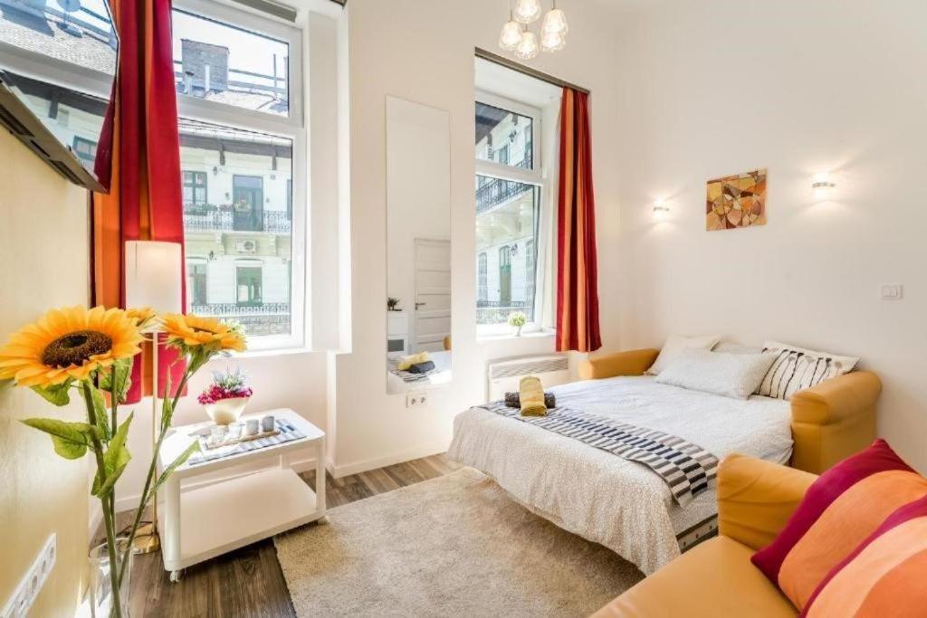 Hi-Bp Elizabeth Apartment In The Heart Of Budapeste Exterior foto