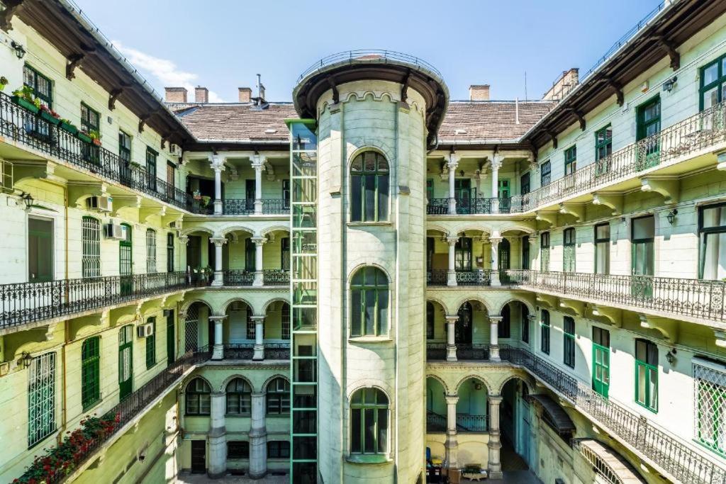 Hi-Bp Elizabeth Apartment In The Heart Of Budapeste Exterior foto