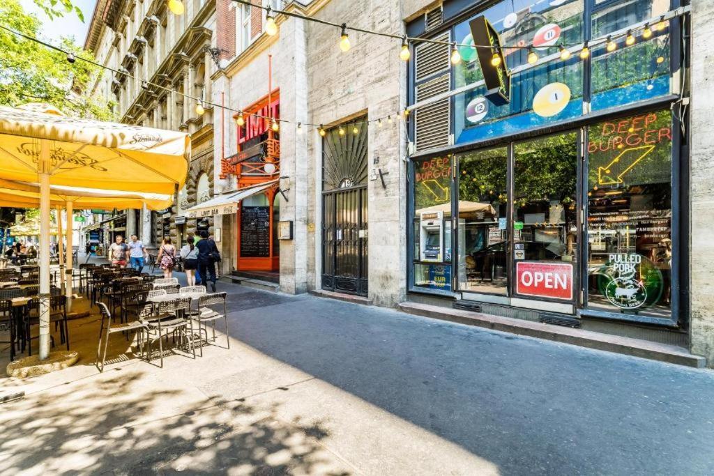 Hi-Bp Elizabeth Apartment In The Heart Of Budapeste Exterior foto